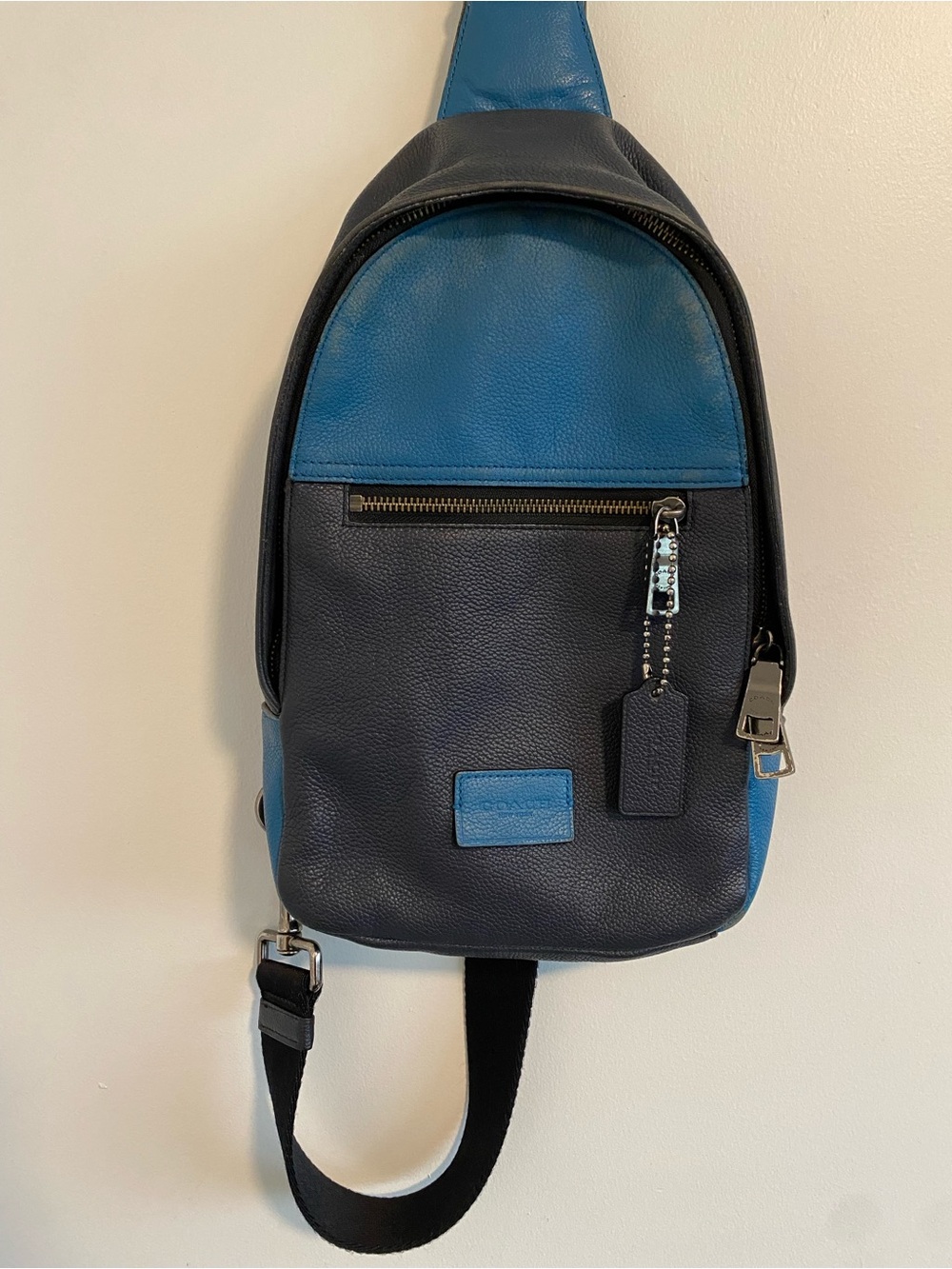 Coach Men CAMPUS Pack in Sport Calf Leather Two Tone Blue Leather Sling Bag